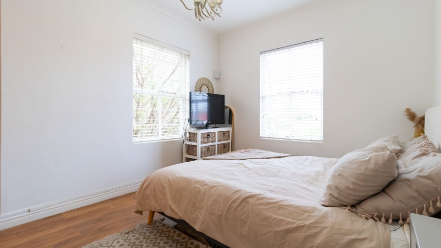 2 Bedroom Property for Sale in Wynberg Western Cape